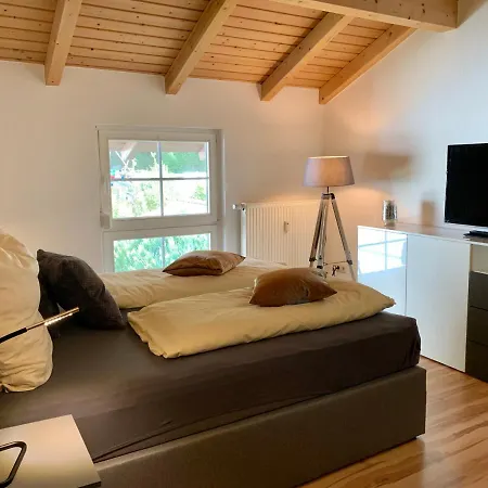 Sonneneck: Cozy Thuringian Forest Retreat With Parking And Netflix Apartment *