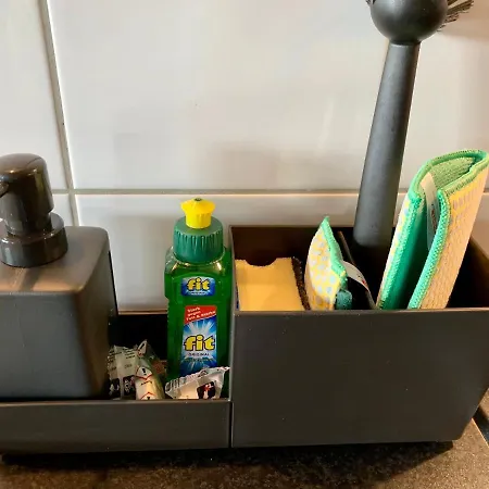 Im Sonneneck Bis 4 Personen Mit Parkplatz, W-lan, Netflix Im Thüringer Wald, Apartment