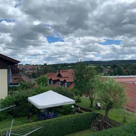 Im Sonneneck Bis 4 Personen Mit Parkplatz, W-lan, Netflix Im Thüringer Wald, Apartment *