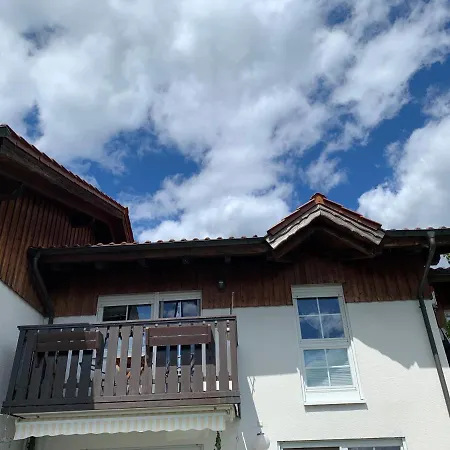 Apartment Im Sonneneck Bis 4 Personen Mit Parkplatz, W-lan, Netflix Im Thüringer Wald, *